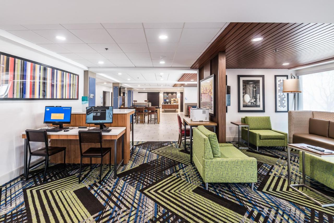 Holiday Inn Express Flint-Campus Area By Ihg Экстерьер фото