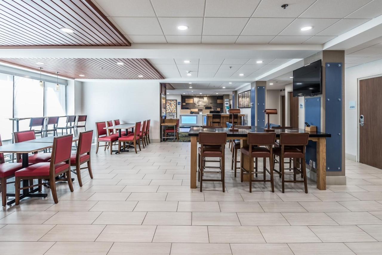 Holiday Inn Express Flint-Campus Area By Ihg Экстерьер фото