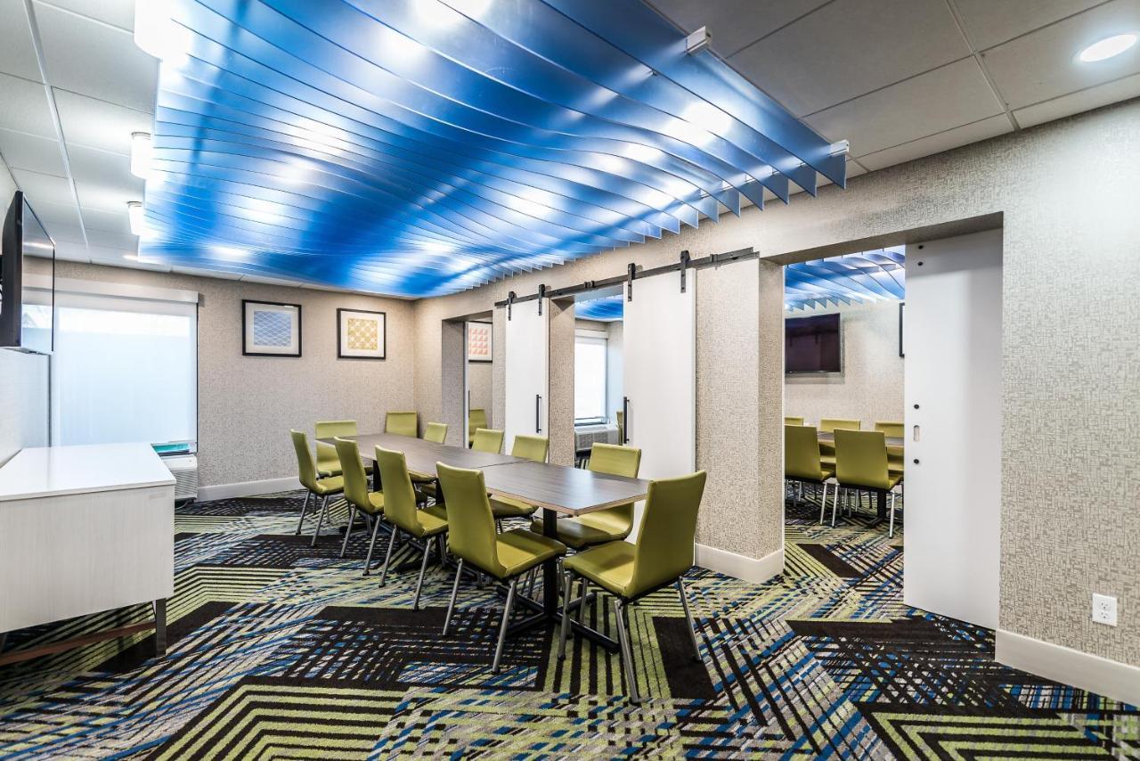 Holiday Inn Express Flint-Campus Area By Ihg Экстерьер фото