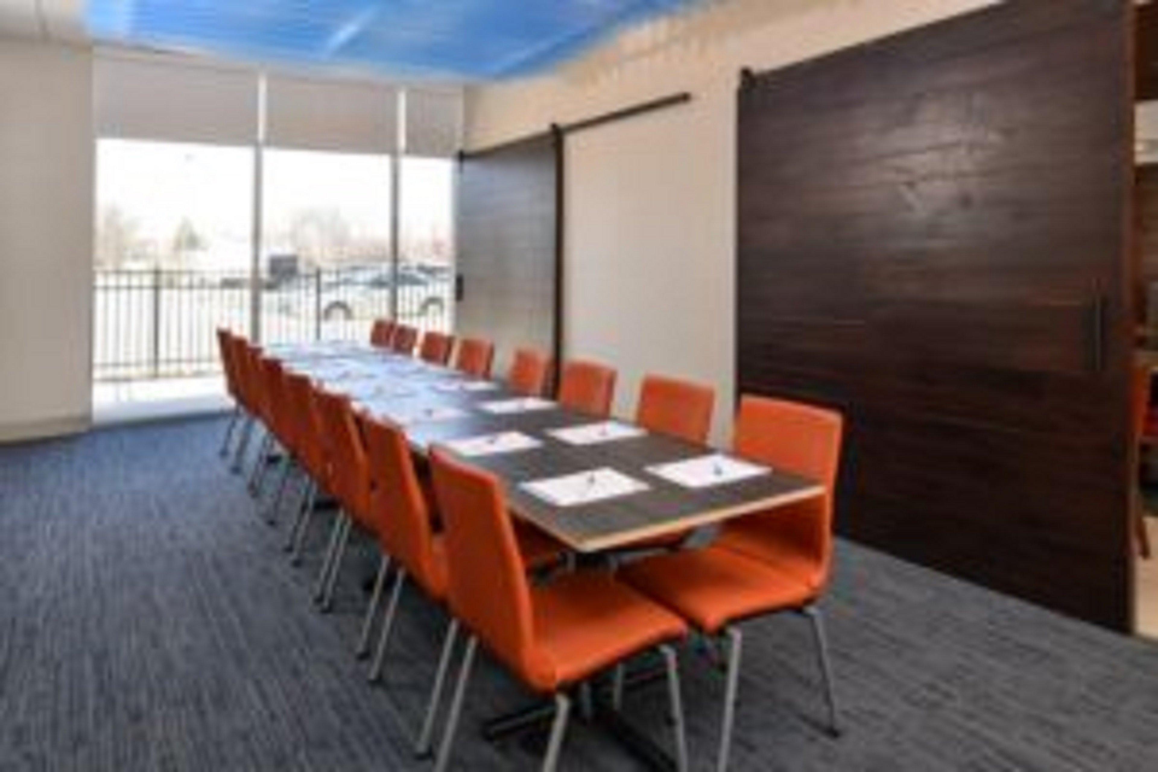 Holiday Inn Express Flint-Campus Area By Ihg Экстерьер фото