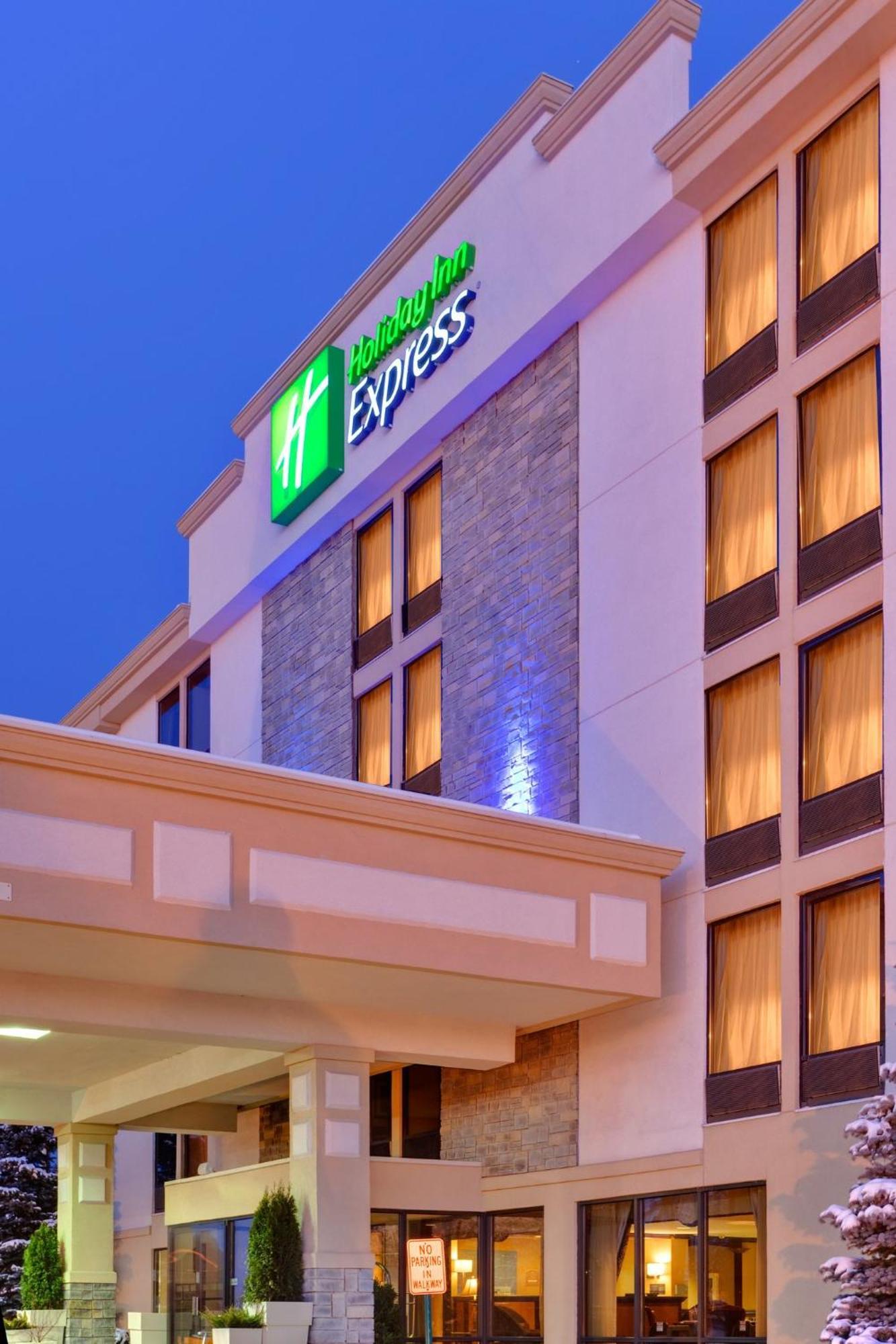 Holiday Inn Express Flint-Campus Area By Ihg Экстерьер фото